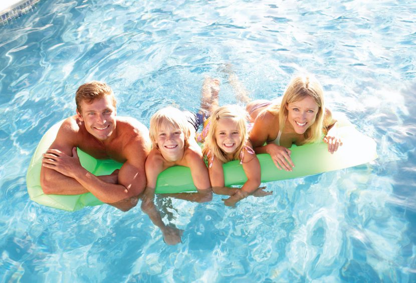 PISCINE À SKIMMER EN ACIER INOXYDABLE